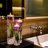 Floating candle set with flower vase fillers